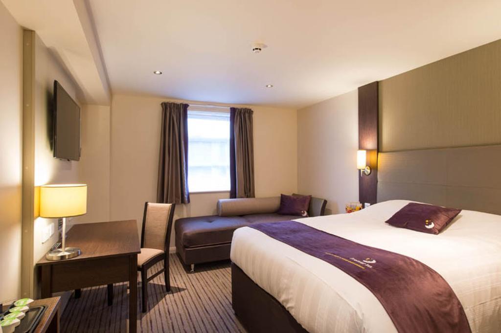Premier Inn London Croydon West - Purley A23 Rom bilde