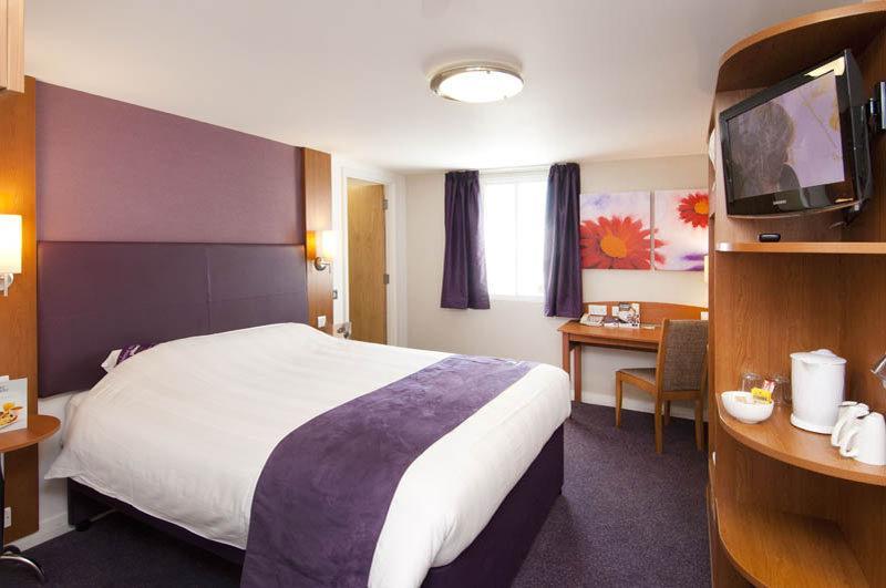 Premier Inn London Croydon West - Purley A23 Eksteriør bilde