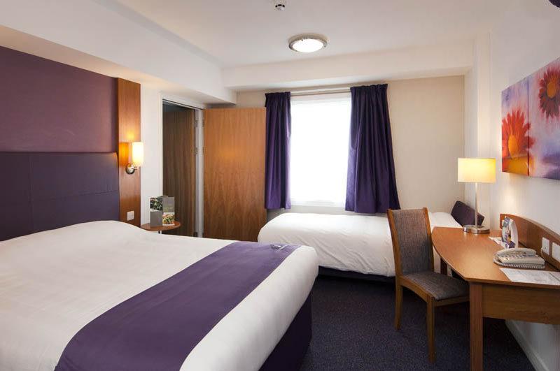 Premier Inn London Croydon West - Purley A23 Eksteriør bilde